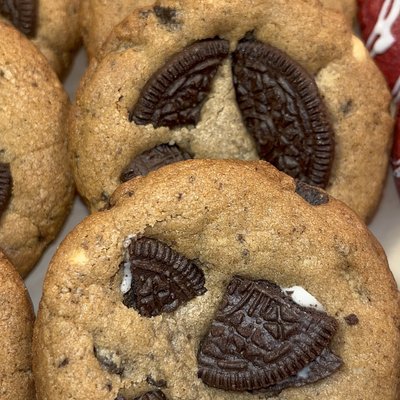 Cookies & Cream Cookies