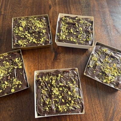 Individual Dubai Brownie With Chocolate Ganache 