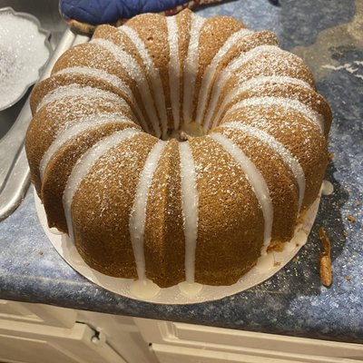 Homemade Classic Cakes 