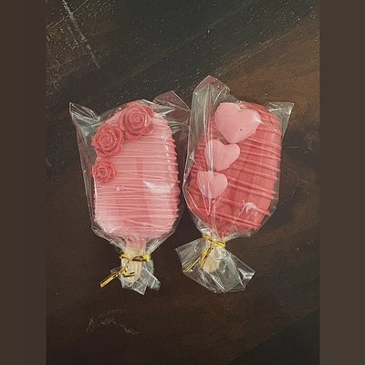 Dozen(s) Cakesickles 