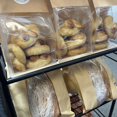 Sourdough Soft Pretzels (5pk)