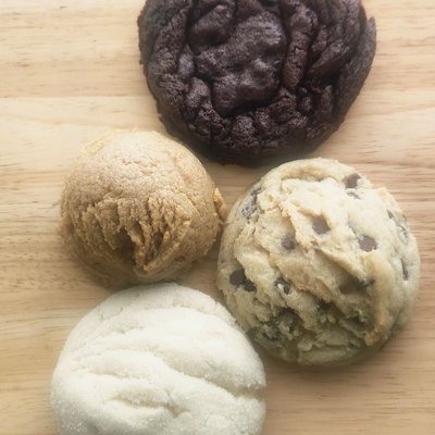 Signature Classics Box (Shipping)