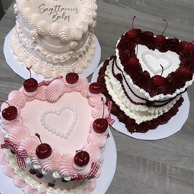 6" MINI HEART CAKE (serves 4-8)