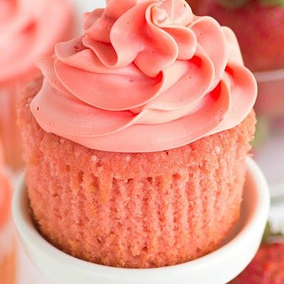 Strawberry Cream Cupcake 