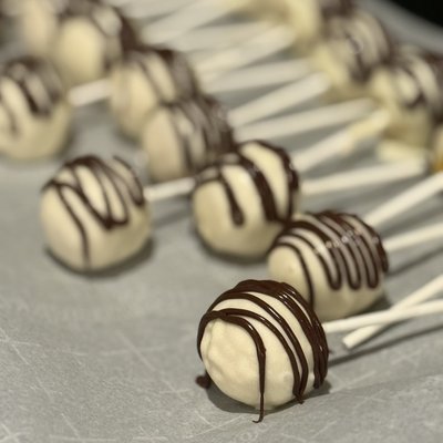 Cake Pops (Choc. & Vanilla)