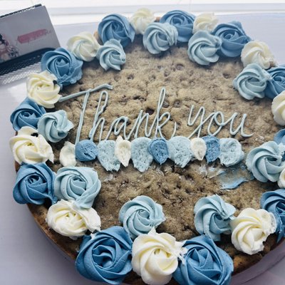 Double layer Circular Cookie Cake 