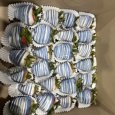 Simple Chocolate Covered Berries