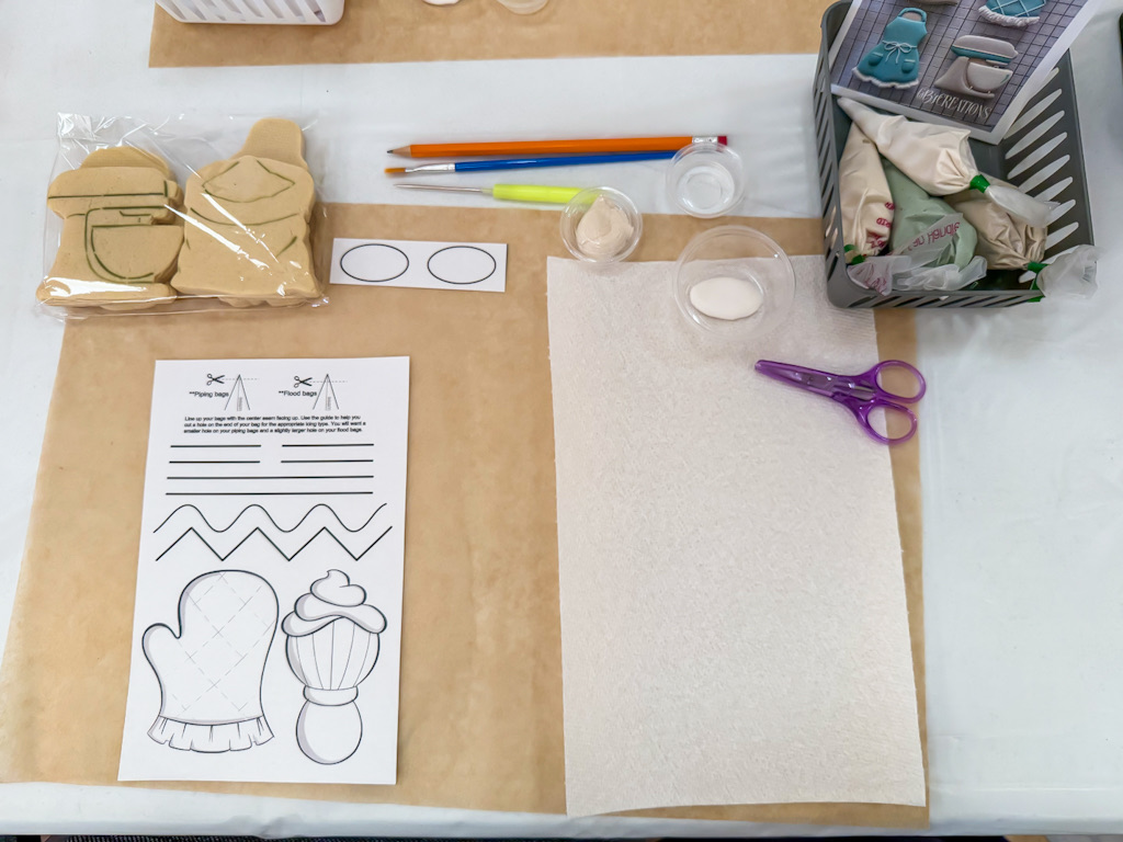 Book your own private Cookie Decorating class!