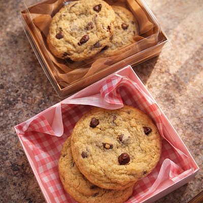 Chocolate Chip Cookies (6 ct)