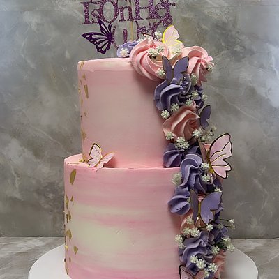 2 Teir Buttercream Cake 