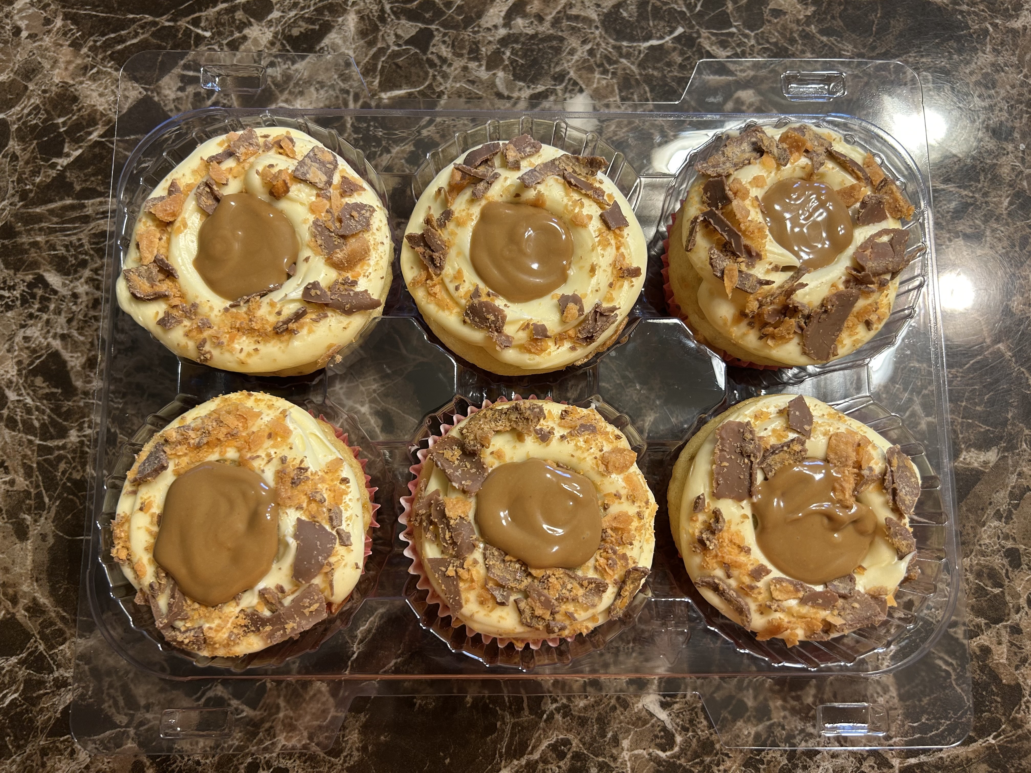butterfinger cupcakes 