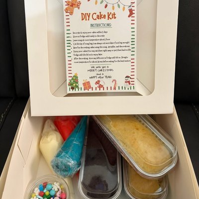 Make Your Own Mini Cake Kits 