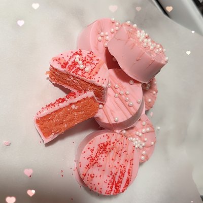 Cake Pucks