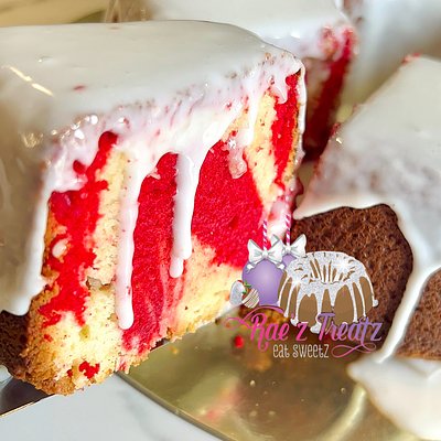 Red Velvet Cream Cheese Pound Cake