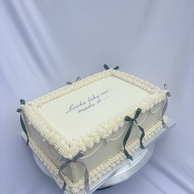 Two Layer Rectangle Cake (7x11inch)