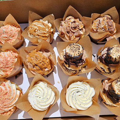 Custom Cupcakes 