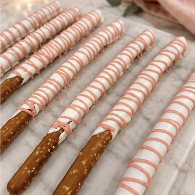 Chocolate Dipped Pretzel Rods