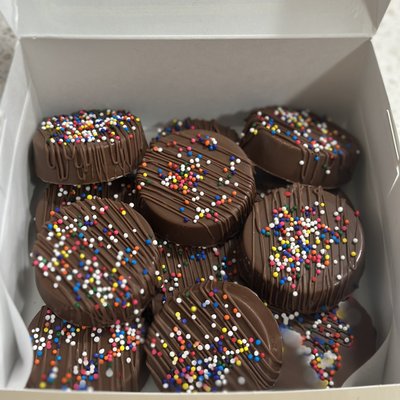 Basic Chocolate Covered Oreos 