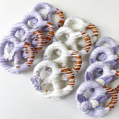 Chocolate Covered Pretzels - Dozen 