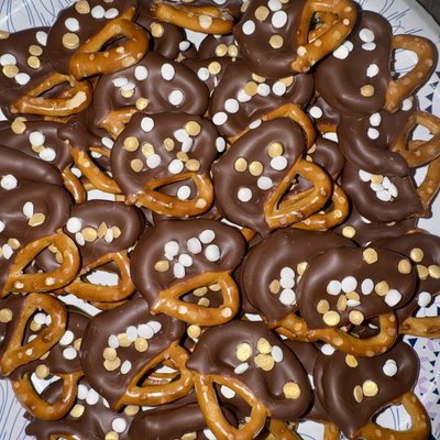 Chocolate Covered Mini Pretzels (A Dozen)
