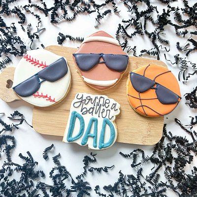 you’re a BALLER dad 🏀🏈⚾️ (2 cookie set)