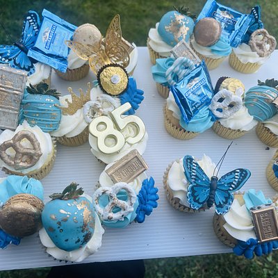 Double Number Board (cupcakes )