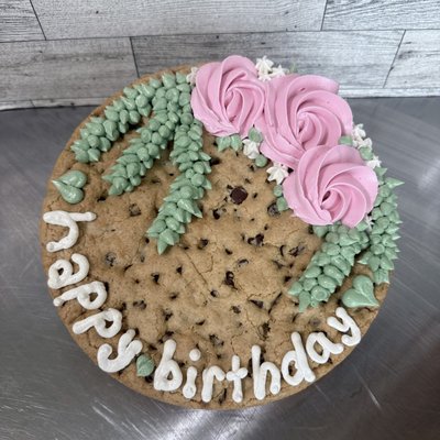 11” Chocolate Chip Cookie Round Cake 