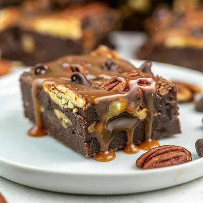 Pecan w/ Caramel Brownies