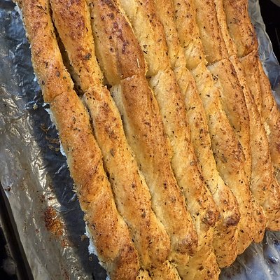 Twisted Garlic Bread