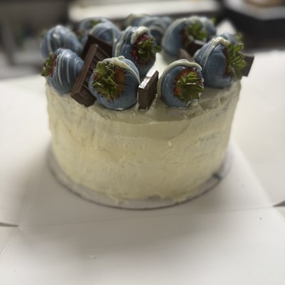 9 Inch Round Cake (1-3 Layers) 