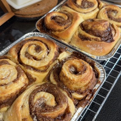 Haus Rolls | 4-pack of cinnamon rolls