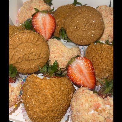 Biscoff X Shortcake  Strawberries 