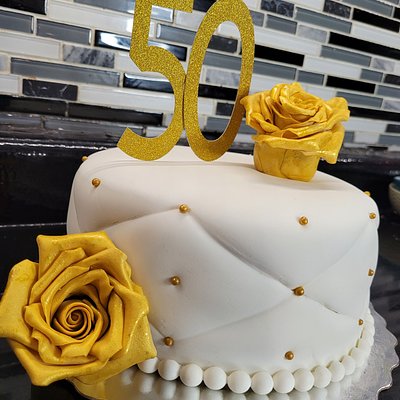 8" Round Fondant Covered