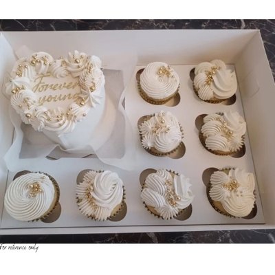 Bento Cake Box (6inch + Cupcakes)