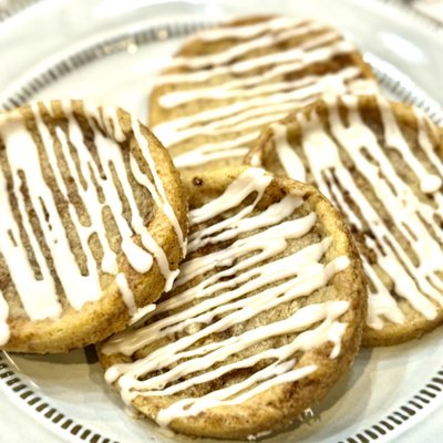 Cinnamon Roll Deep Dish Cookies (1 Dozen)