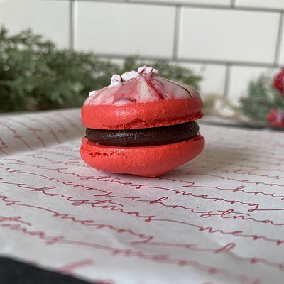 Peppermint Bark Macaron