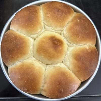 Milk Bread Dinner Rolls (8pk)