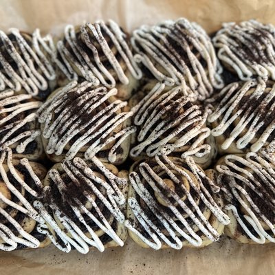 Cookies N Cream Rolls - Dozen