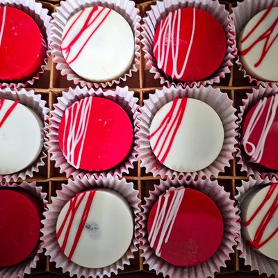 Bulk Order (18+) Regular Cake Pucks