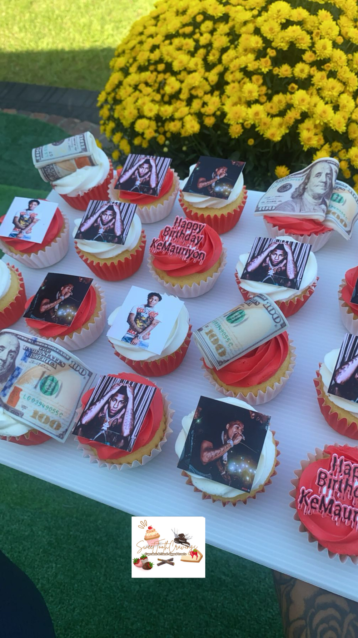 Custom Cupcakes 