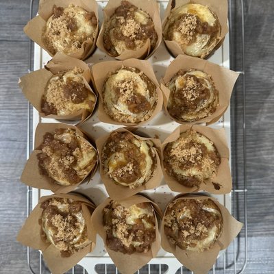 Large Muffins - Pumpkin Cheesecake Muffins