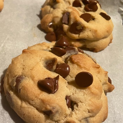 1 Dozen Chocolate Chip Cookies 