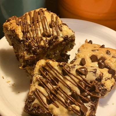 Chocolate Chip Brownie Bars