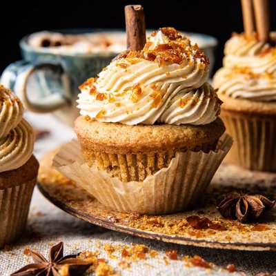 Chai Latte Cupcakes With Cream Brulee Frosting (Medium)
