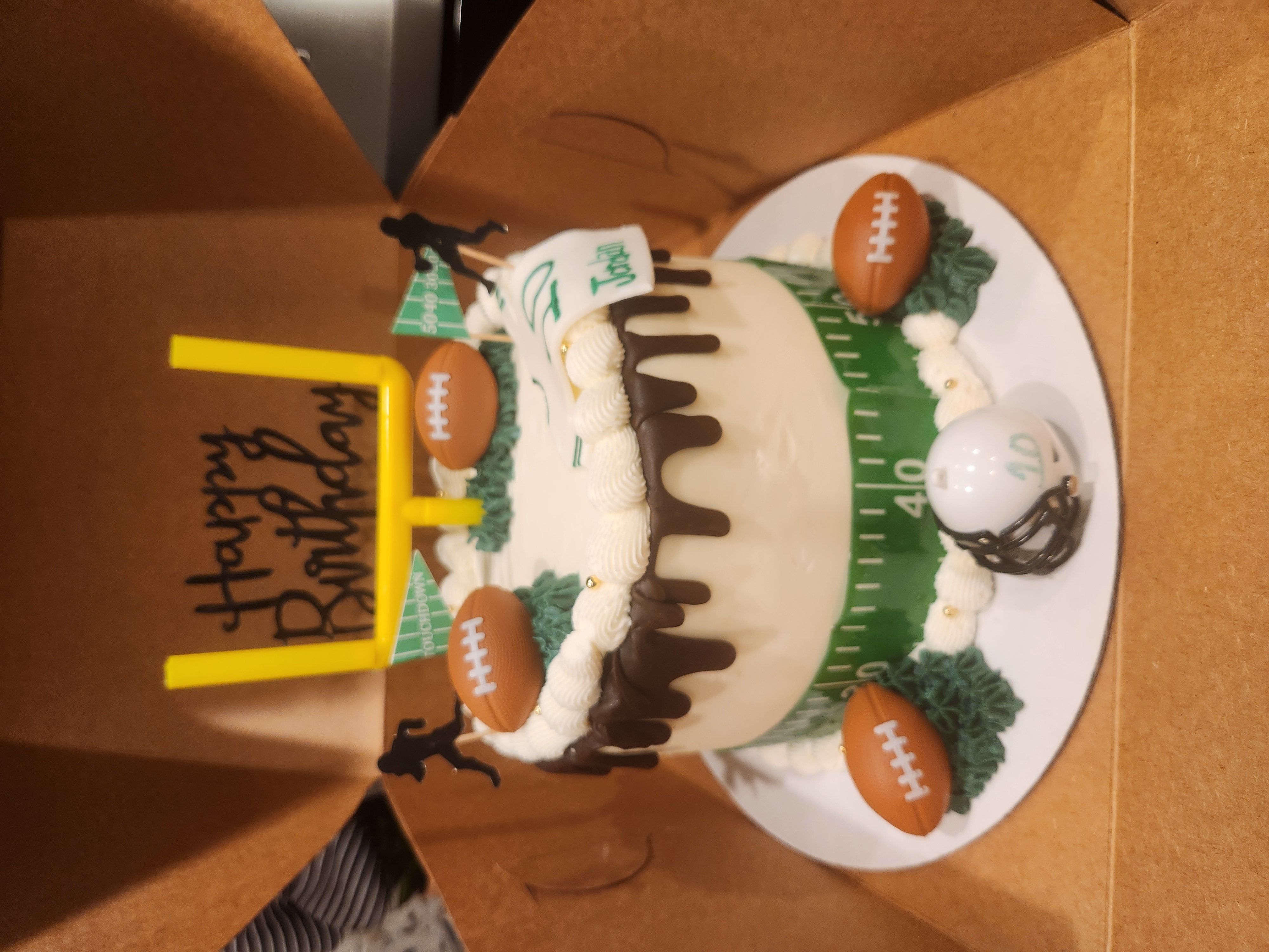Round 8inch Two Layer Cakes