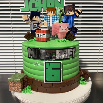 8” Two Layer Round Cake 