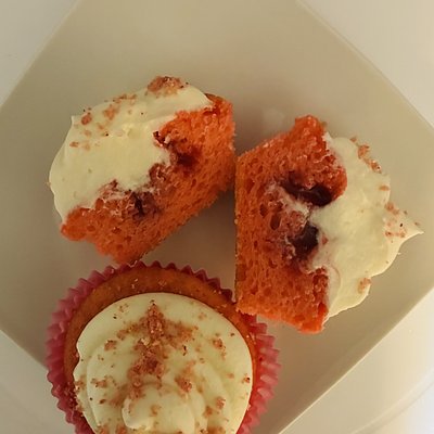 12 Strawberry Dream Cupcakes with Golden Oreo Crunch (Pack of Six)
