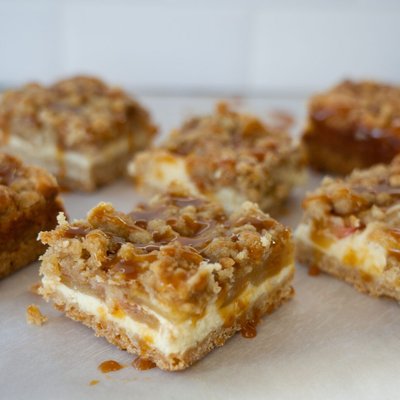 Caramel Apple Cheesecake