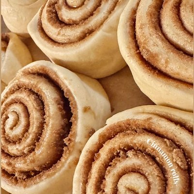 Original Cinnamon Rolls 