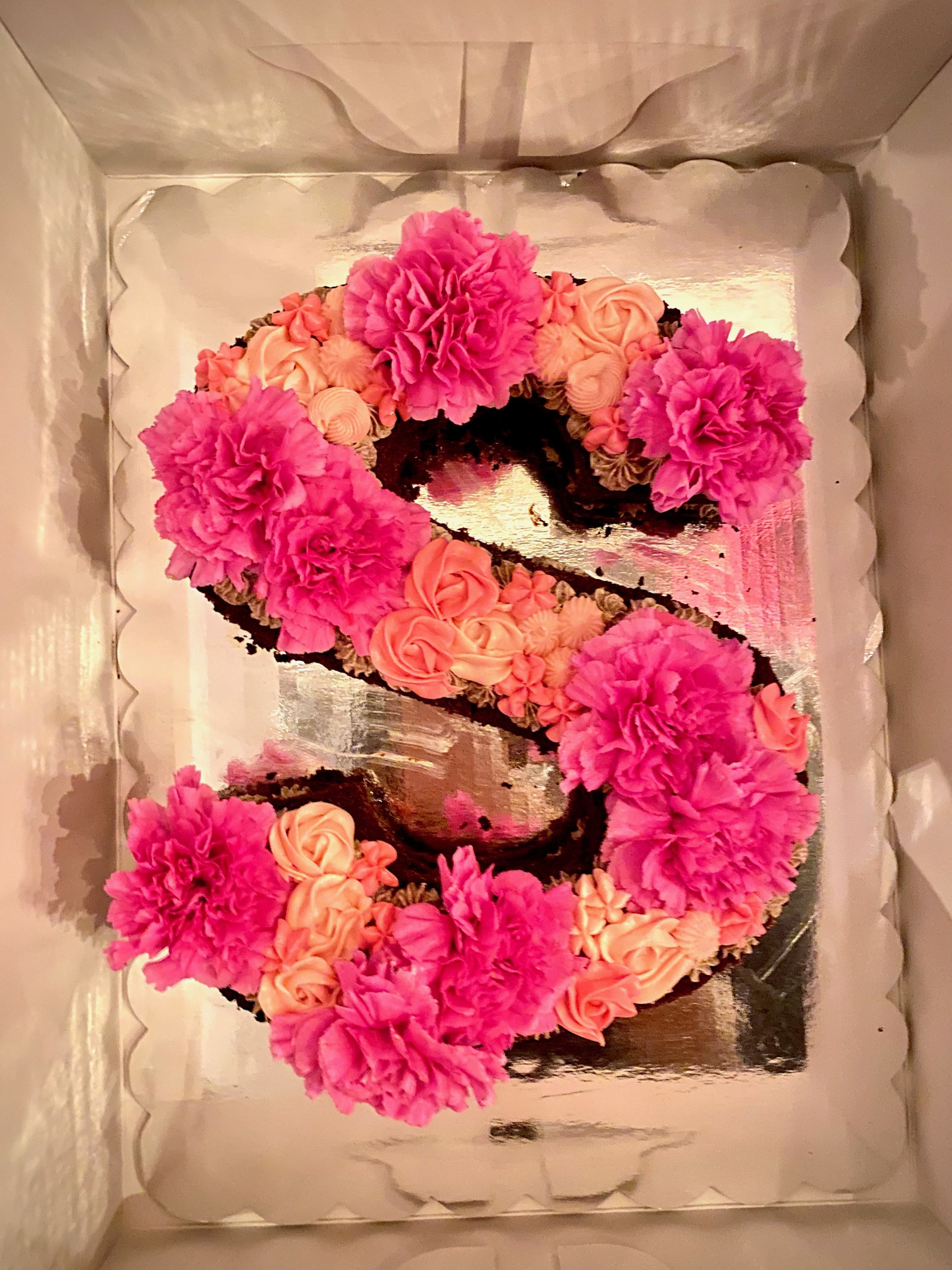 12 Inch Number/Letter/Shape Cake